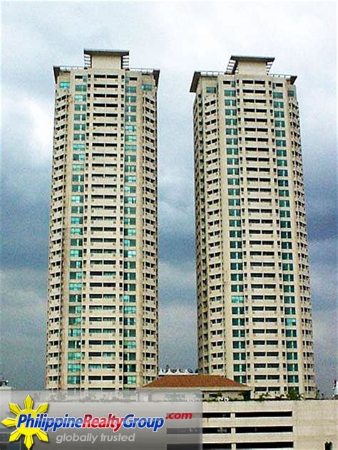 Robinsons Place Residence .